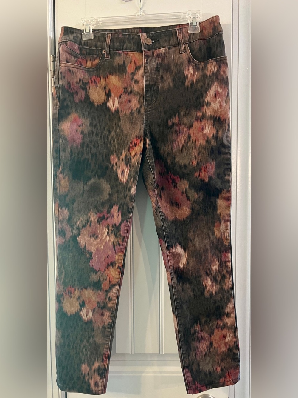Chico's Platinum Jeggings Women's Size 1 misses 8/10 Stretch
Skinny Multicolor